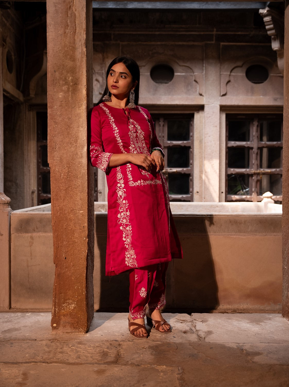 Niraa Kurta Set
