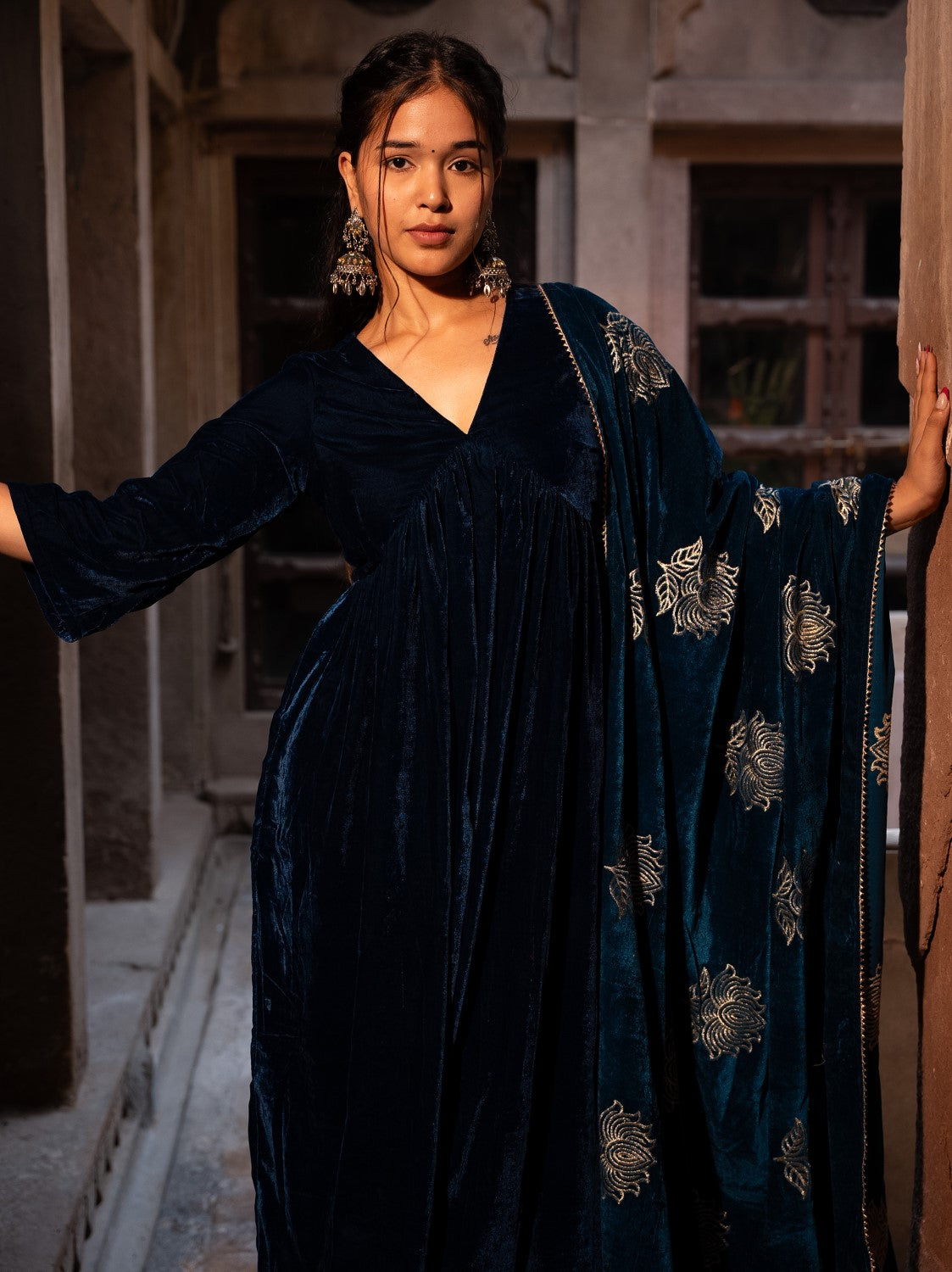 Iraah Velvet Set