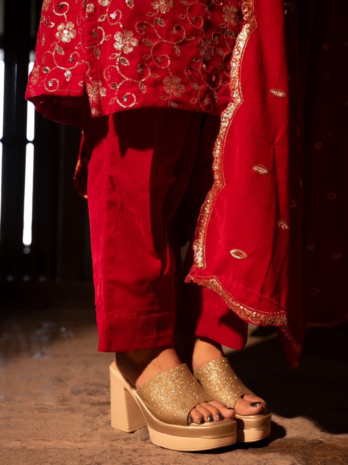 Ruhi Pink Velvet Set