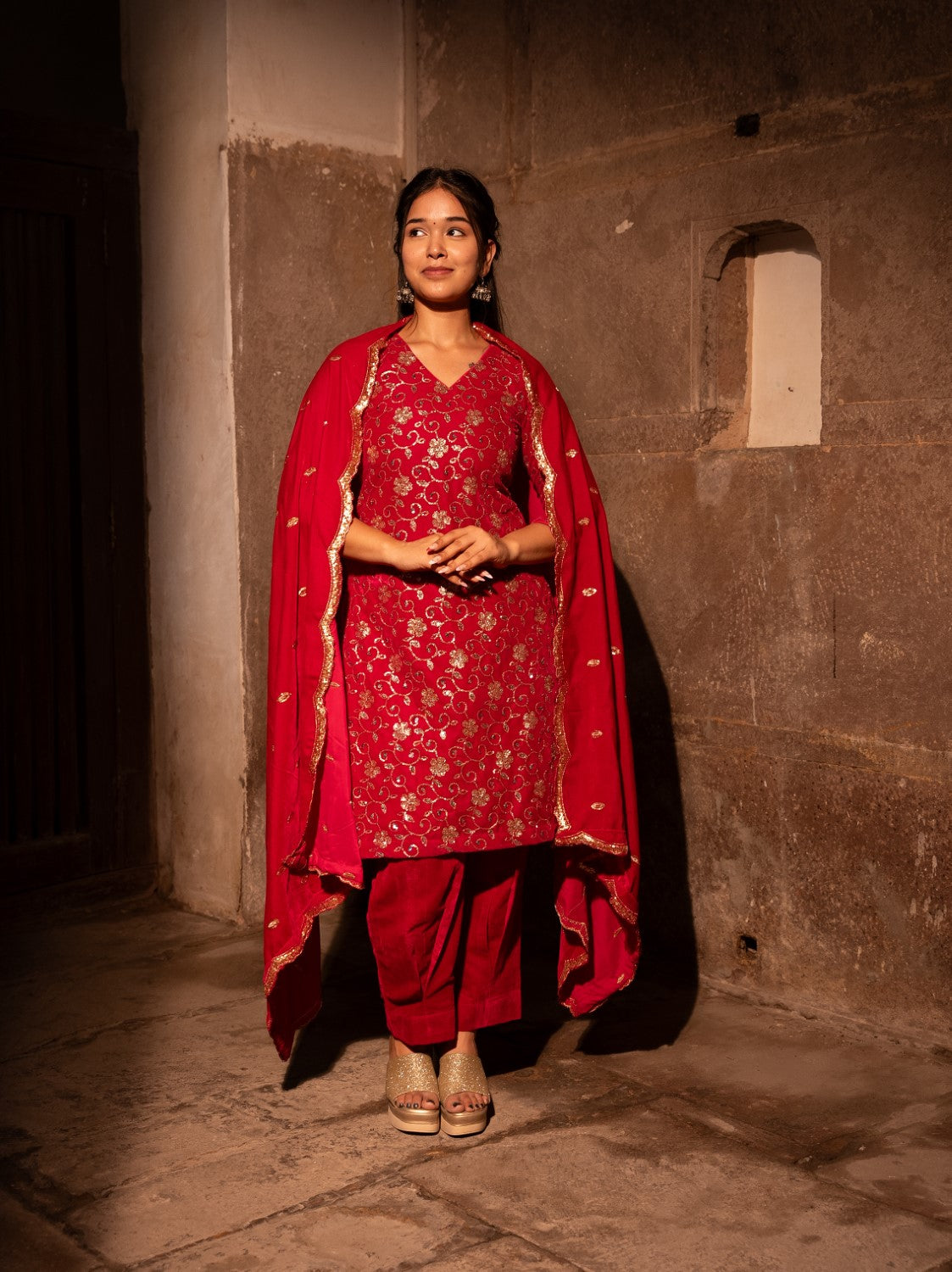 Ruhi Pink Velvet Set
