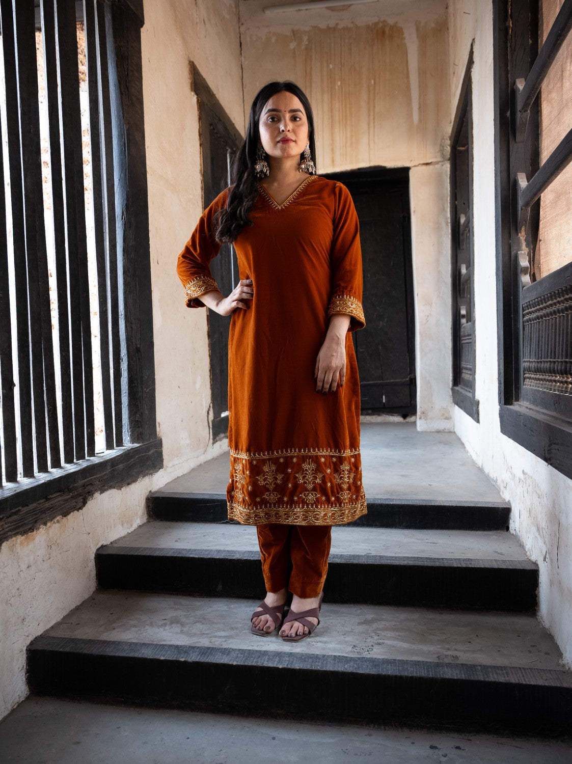 Image of Zoya Velvet Kurta Set