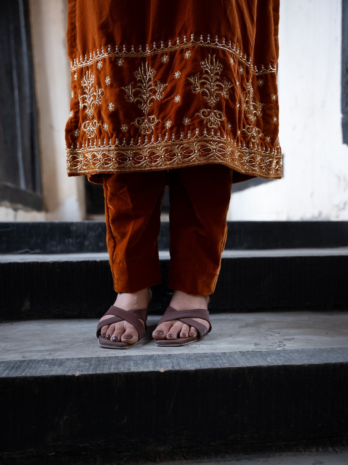 Zoya Velvet Kurta Set