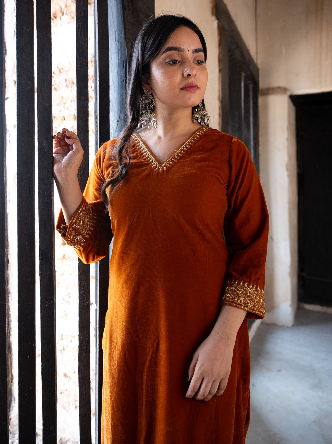 Zoya Velvet Kurta Set