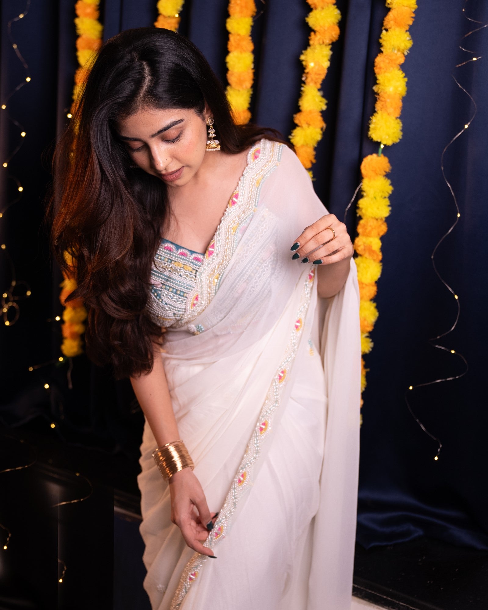 Image of Sitaara White Saree