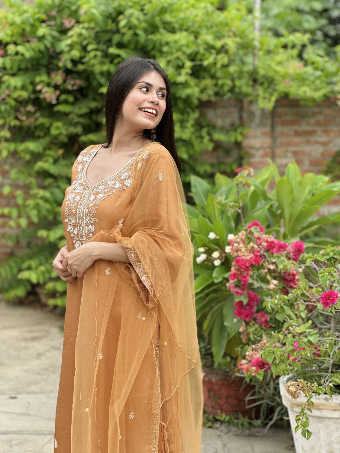 Sunheri Kurta Set