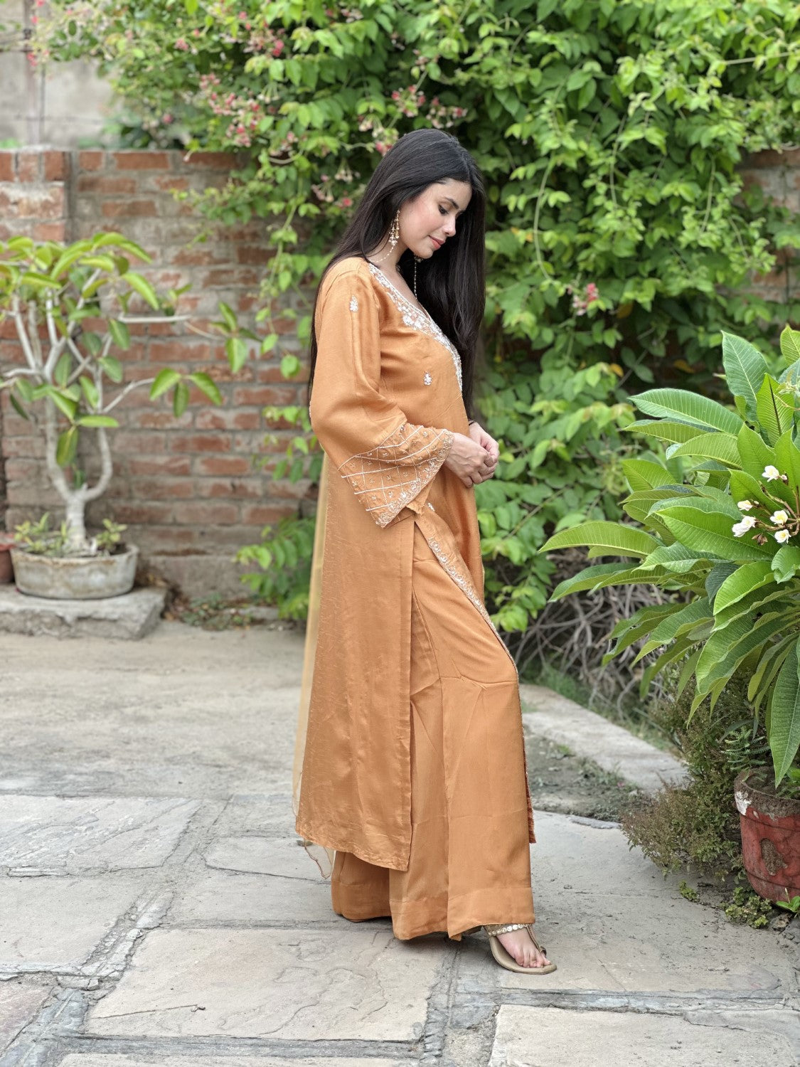 Sunheri Kurta Set